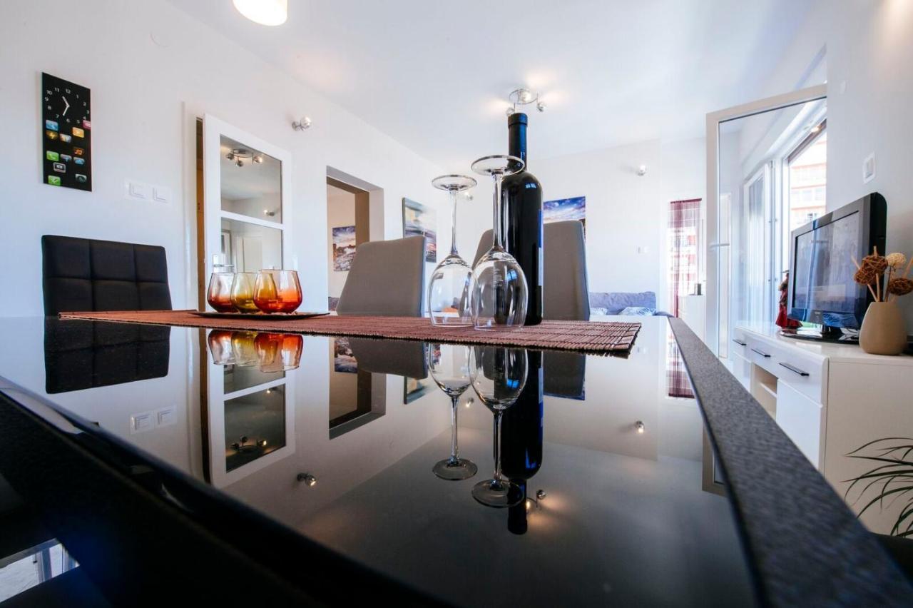 Bayshore Apartment Zadar Bagian luar foto